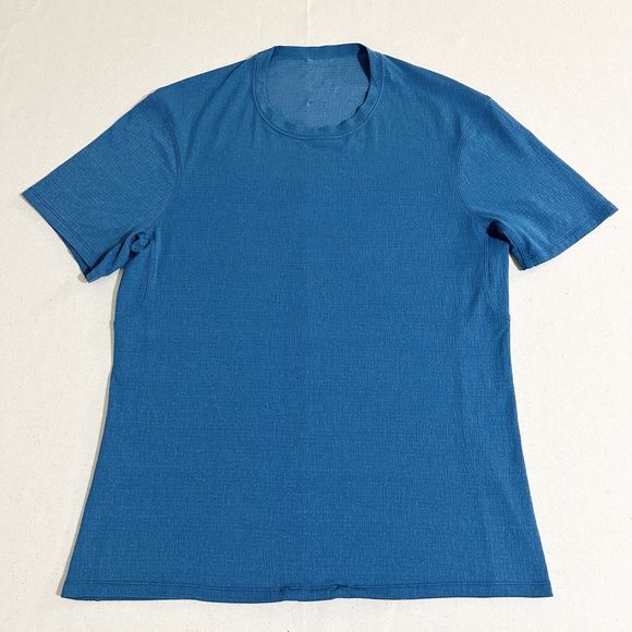 LULULEMON IN MIND SHORT SLEEVE MEN TEE SIZE SMALL BLUE *custom 25 - Picture 1 of 9